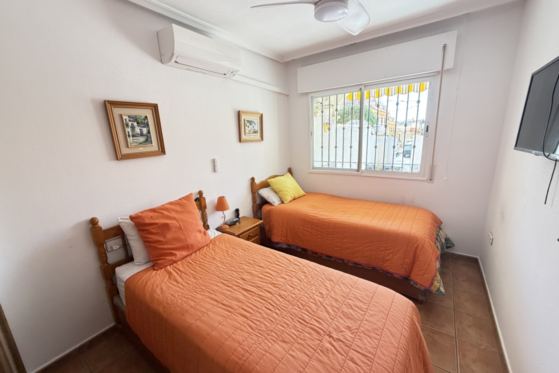 Revente - Bungalow - Rez-de-chaussée - Orihuela Costa - La Zenia