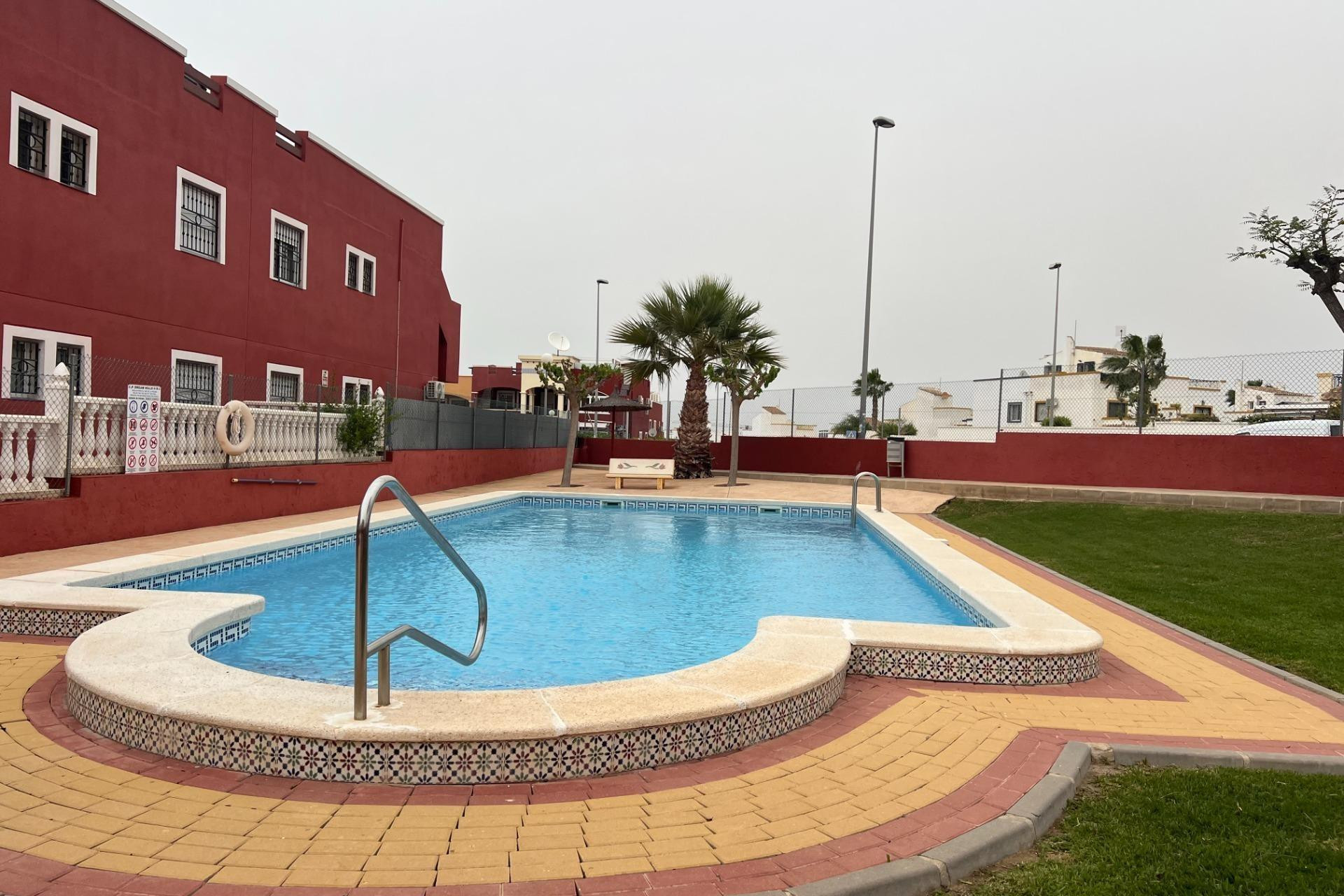 Revente - Bungalow - Rez-de-chaussée - Orihuela Costa - Los Altos