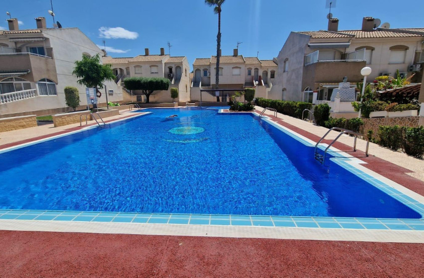 Revente - Bungalow - Rez-de-chaussée - Torrevieja - Aguas nuevas 1