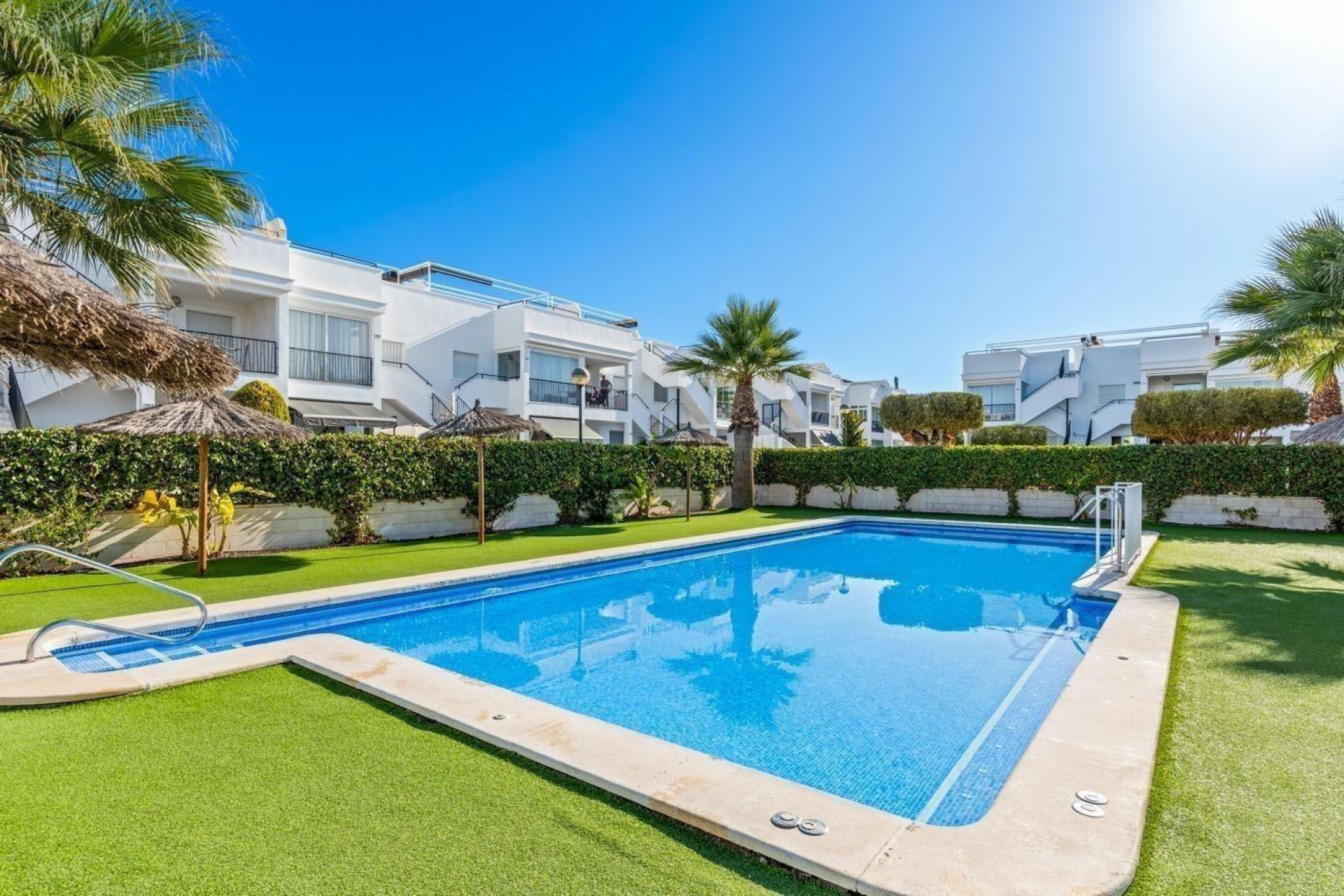 Revente - Bungalow - Rez-de-chaussée - Torrevieja - Aguas nuevas 2