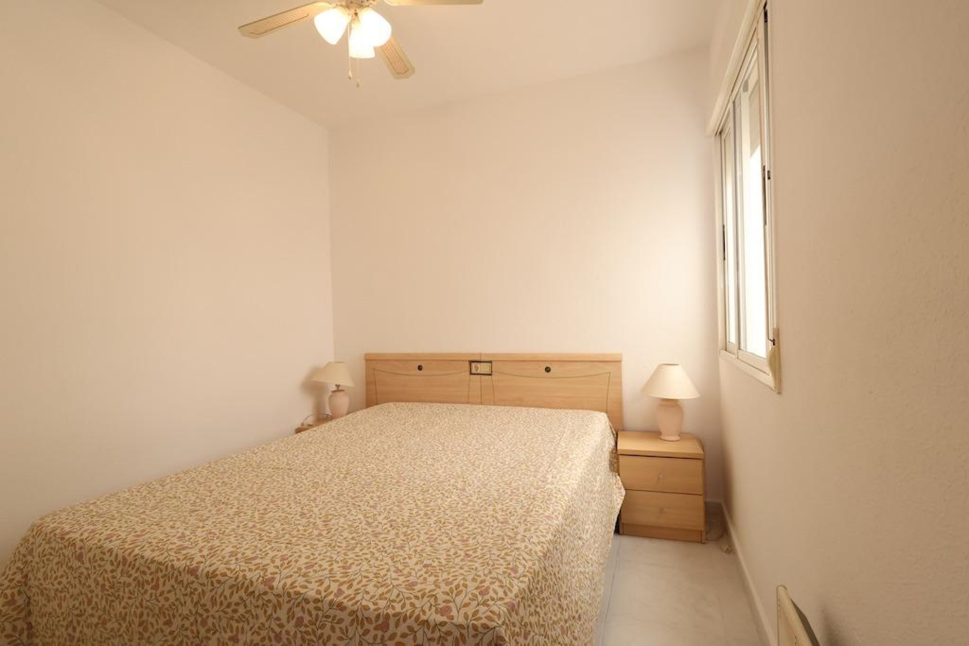 Revente - Bungalow - Rez-de-chaussée - Torrevieja - Carrefour