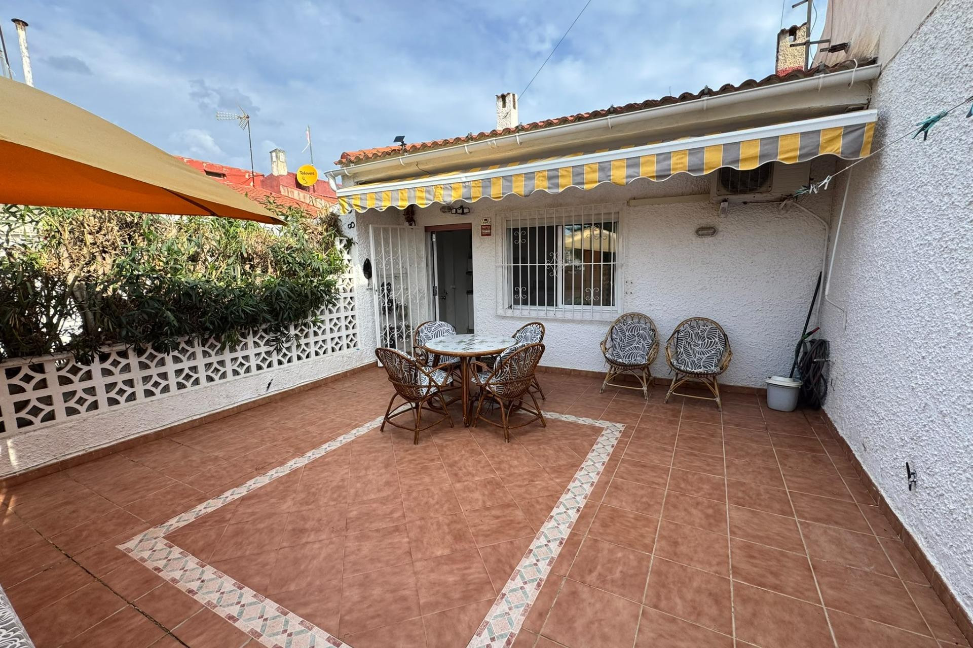 Revente - Bungalow - Rez-de-chaussée - Torrevieja - El limonar