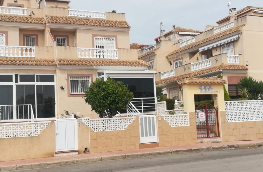 Revente - Bungalow - Rez-de-chaussée - Torrevieja - La Siesta - El Salado - Torreta
