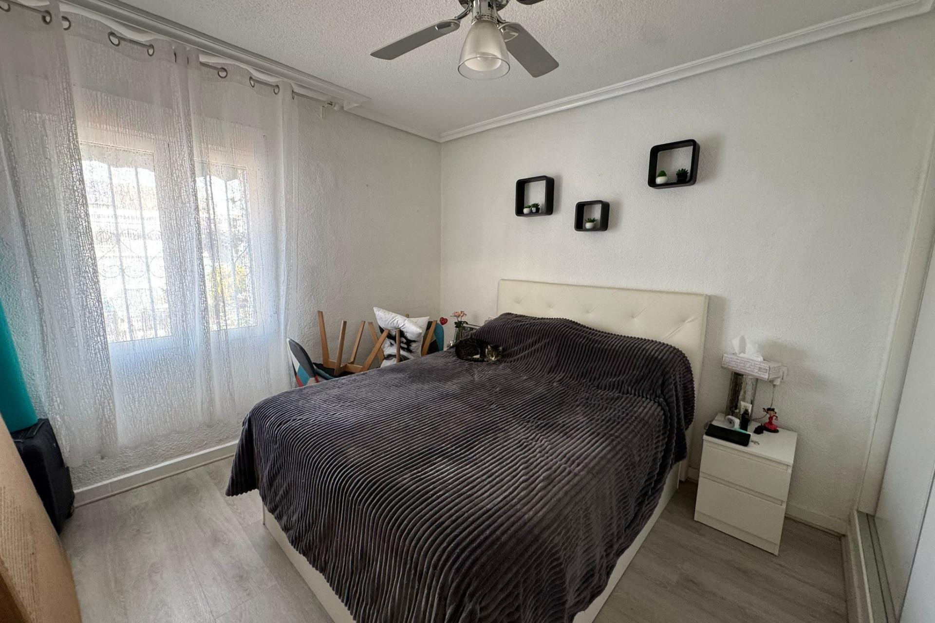 Revente - Bungalow - Rez-de-chaussée - Torrevieja - La Siesta - El Salado - Torreta