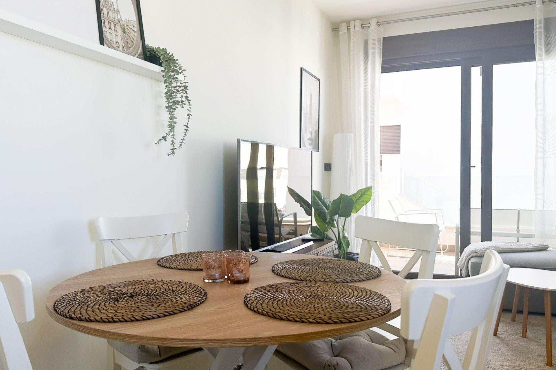 Revente - Bungalow - Rez-de-chaussée - Torrevieja - Los balcones