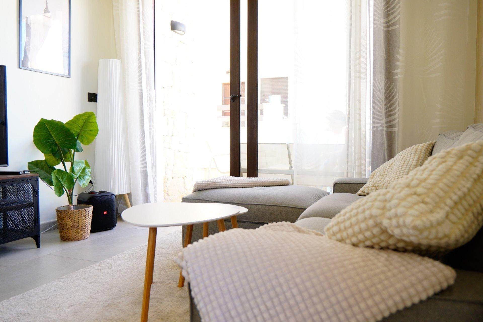 Revente - Bungalow - Rez-de-chaussée - Torrevieja - Los balcones