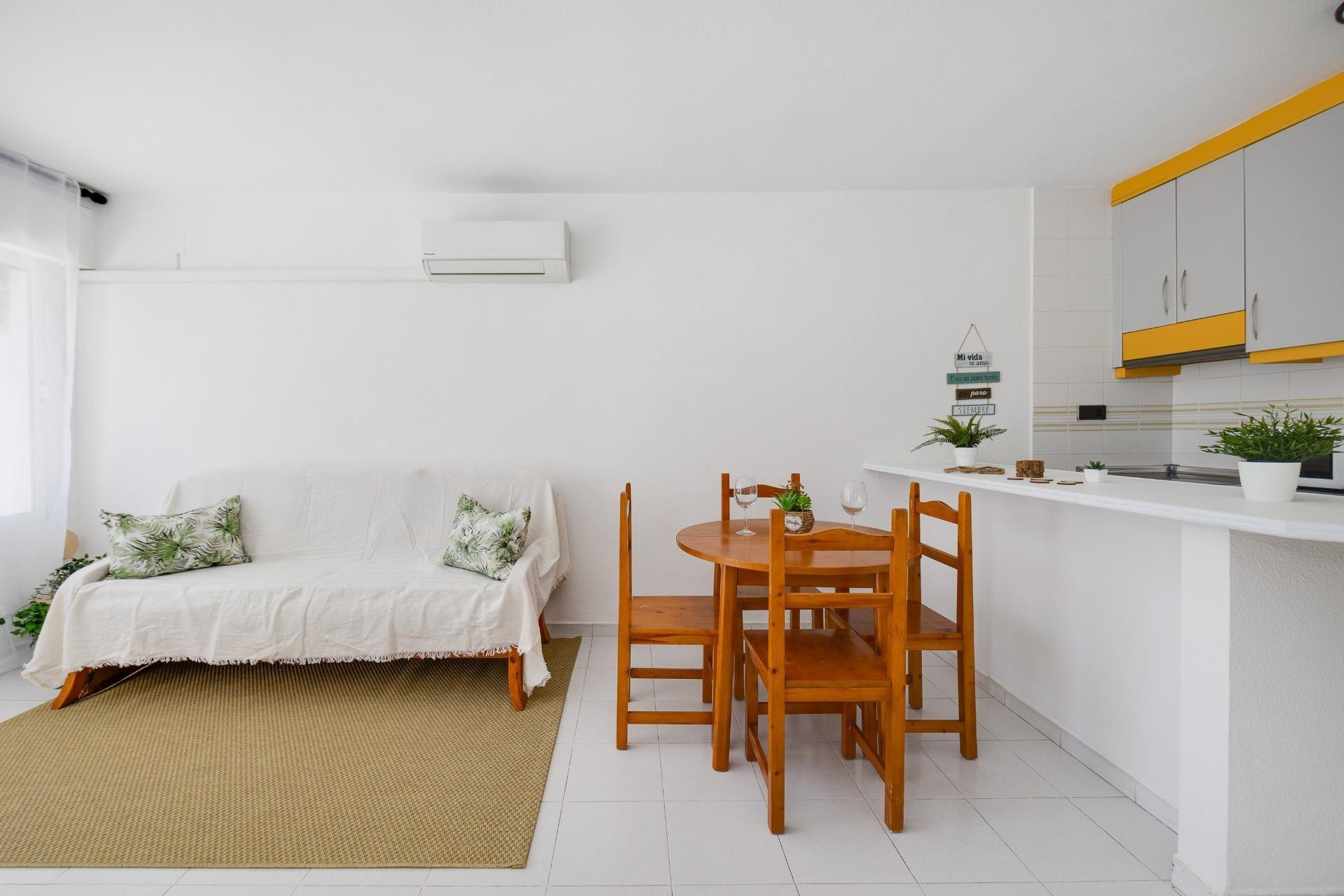 Revente - Bungalow - Rez-de-chaussée - Torrevieja - Los balcones