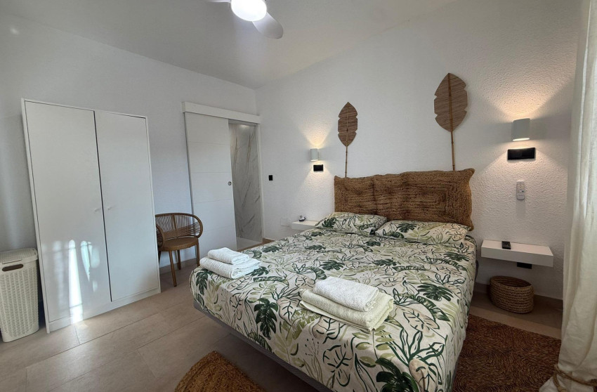 Revente - Bungalow - Rez-de-chaussée - Torrevieja - Miramar - Torre del Moro