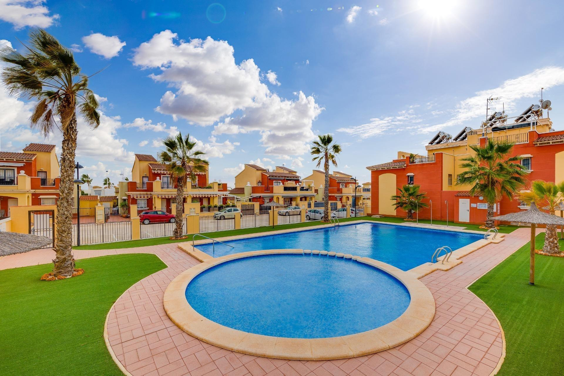 Revente - Bungalow - Rez-de-chaussée - Torrevieja - Parque las naciones