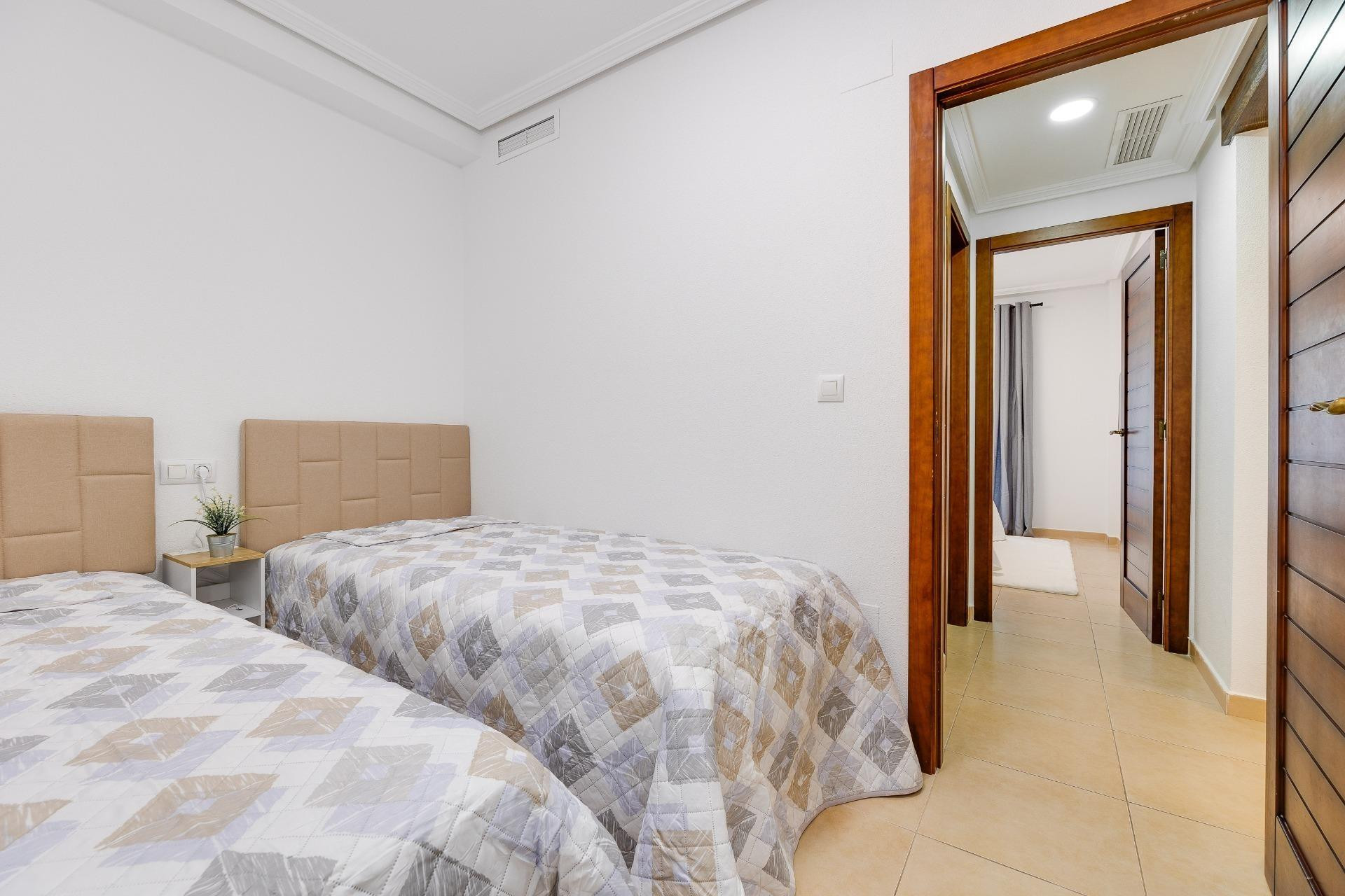 Revente - Bungalow - Rez-de-chaussée - Torrevieja - Parque las naciones