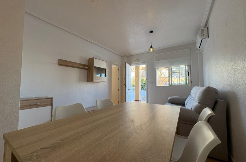 Revente - Bungalow - Rez-de-chaussée - Torrevieja - Paseo maritimo