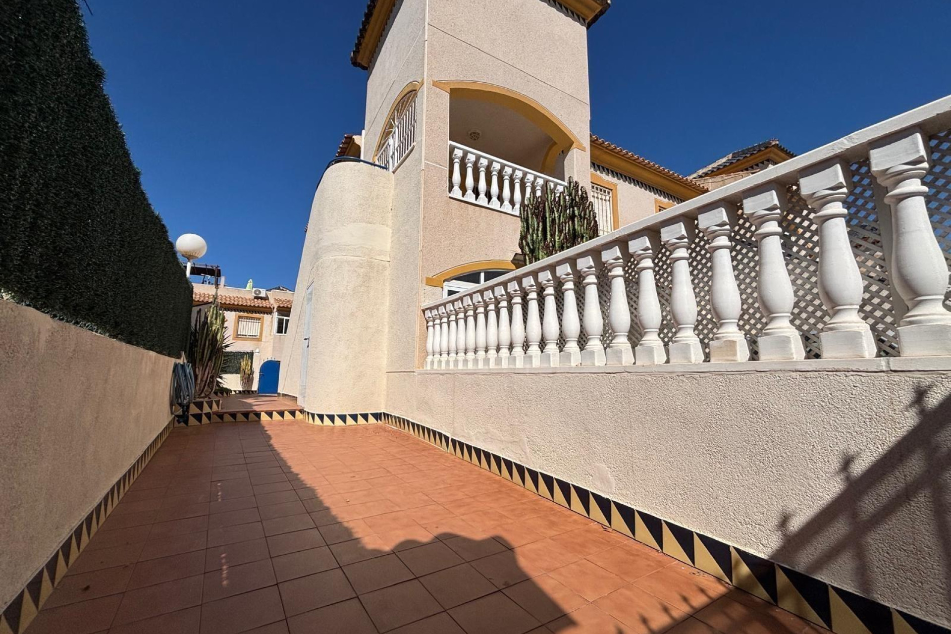 Revente - Bungalow - Rez-de-chaussée - Torrevieja - Paseo maritimo