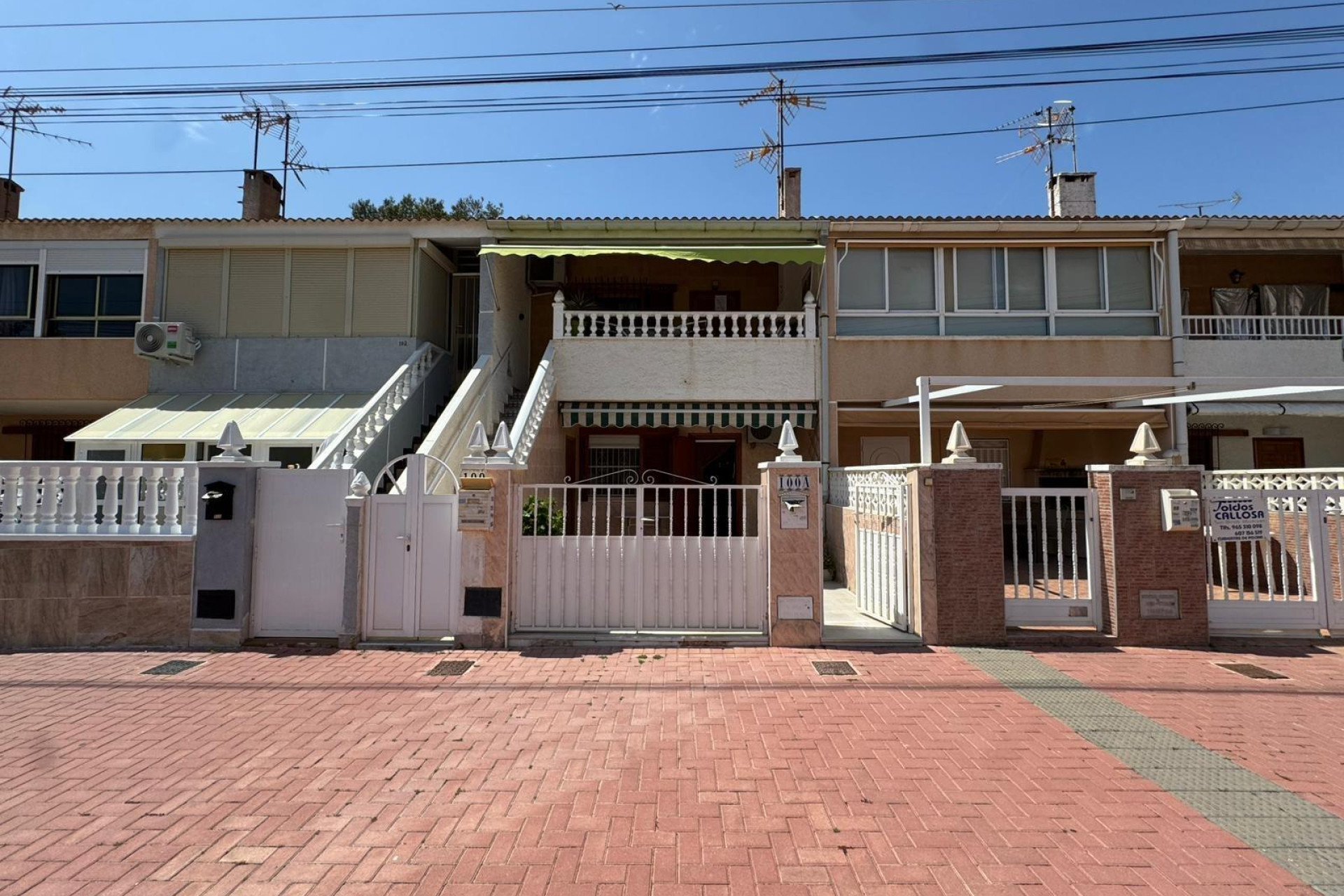 Revente - Bungalow - Rez-de-chaussée - Torrevieja - Playa de los Naufragos