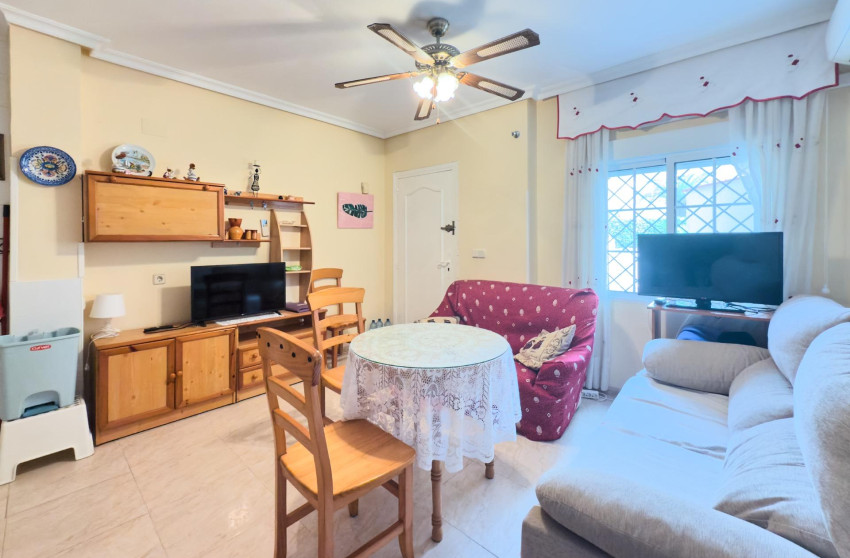 Revente - Bungalow - Rez-de-chaussée - Torrevieja - Torreblanca