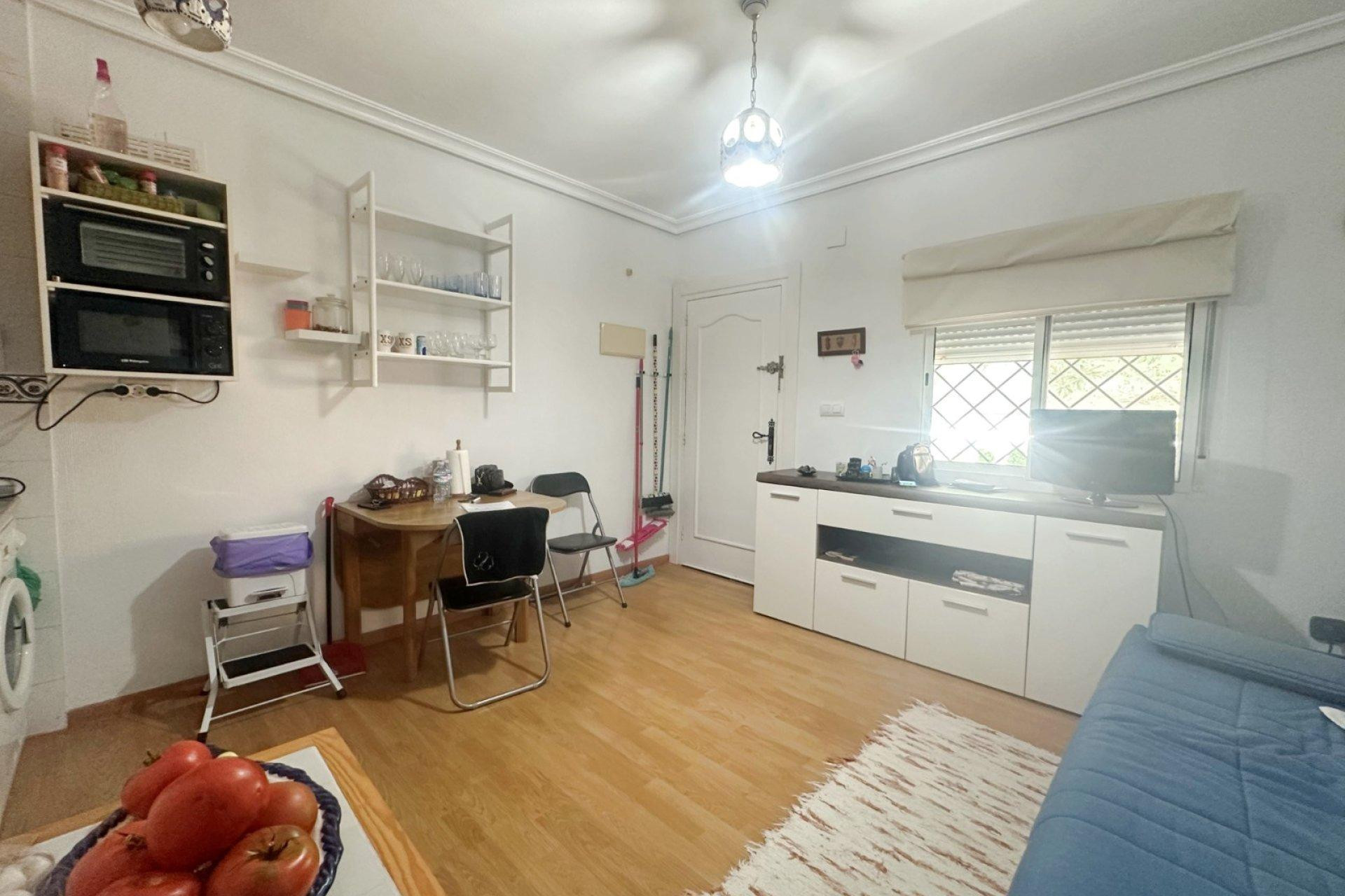 Revente - Bungalow - Rez-de-chaussée - Torrevieja - Torreblanca