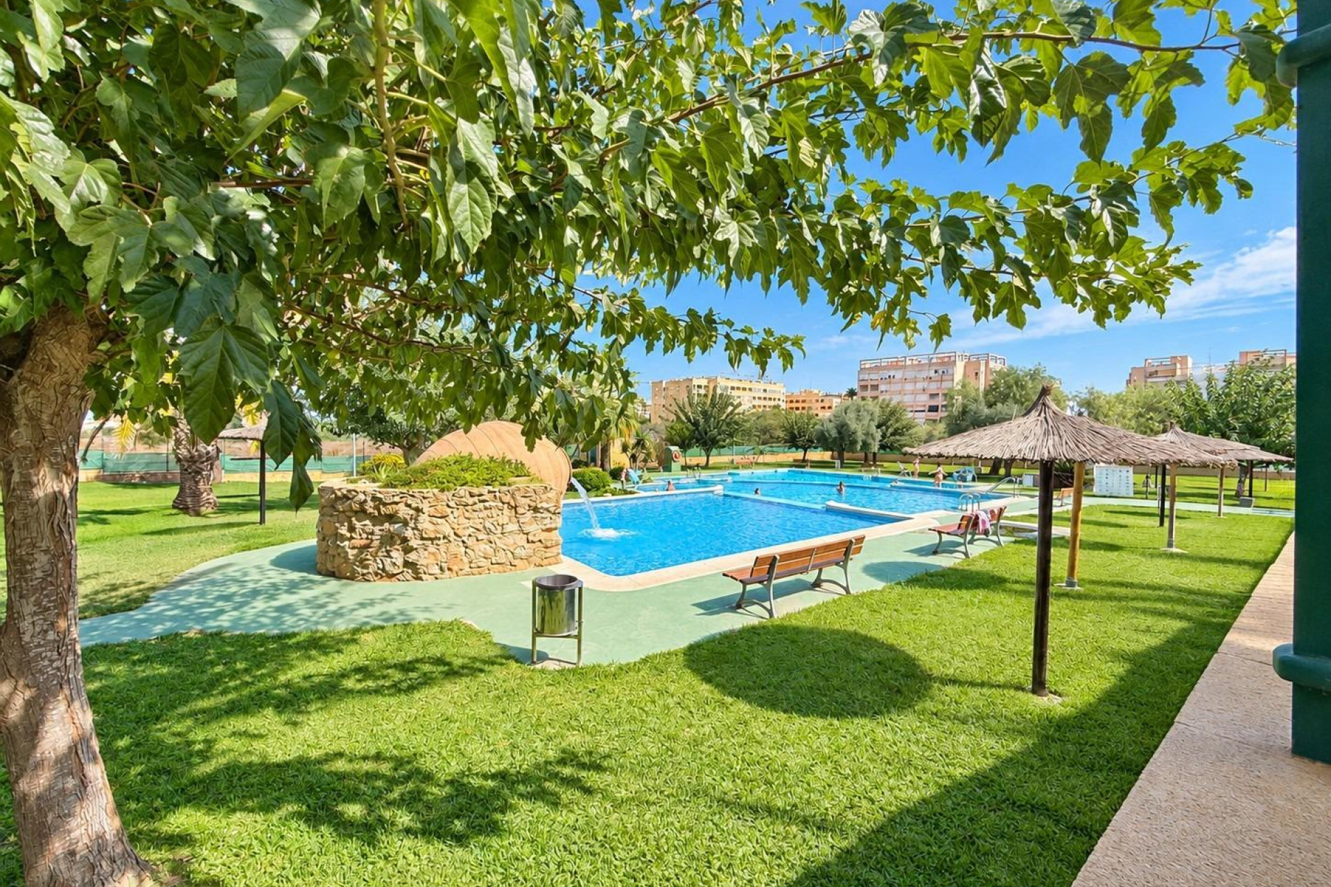 Revente - Bungalow - Rez-de-chaussée - Torrevieja - Torreblanca