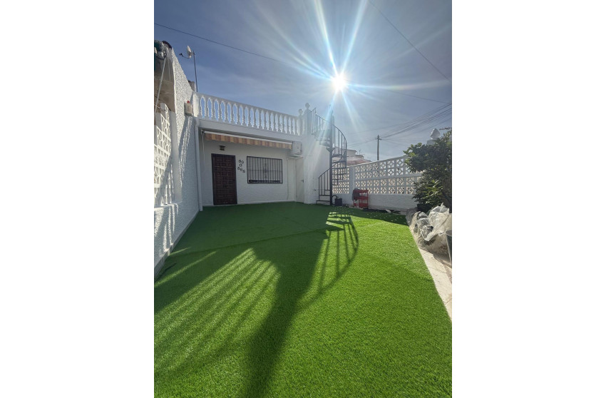Revente - Bungalow - Rez-de-chaussée - Torrevieja - Torretas
