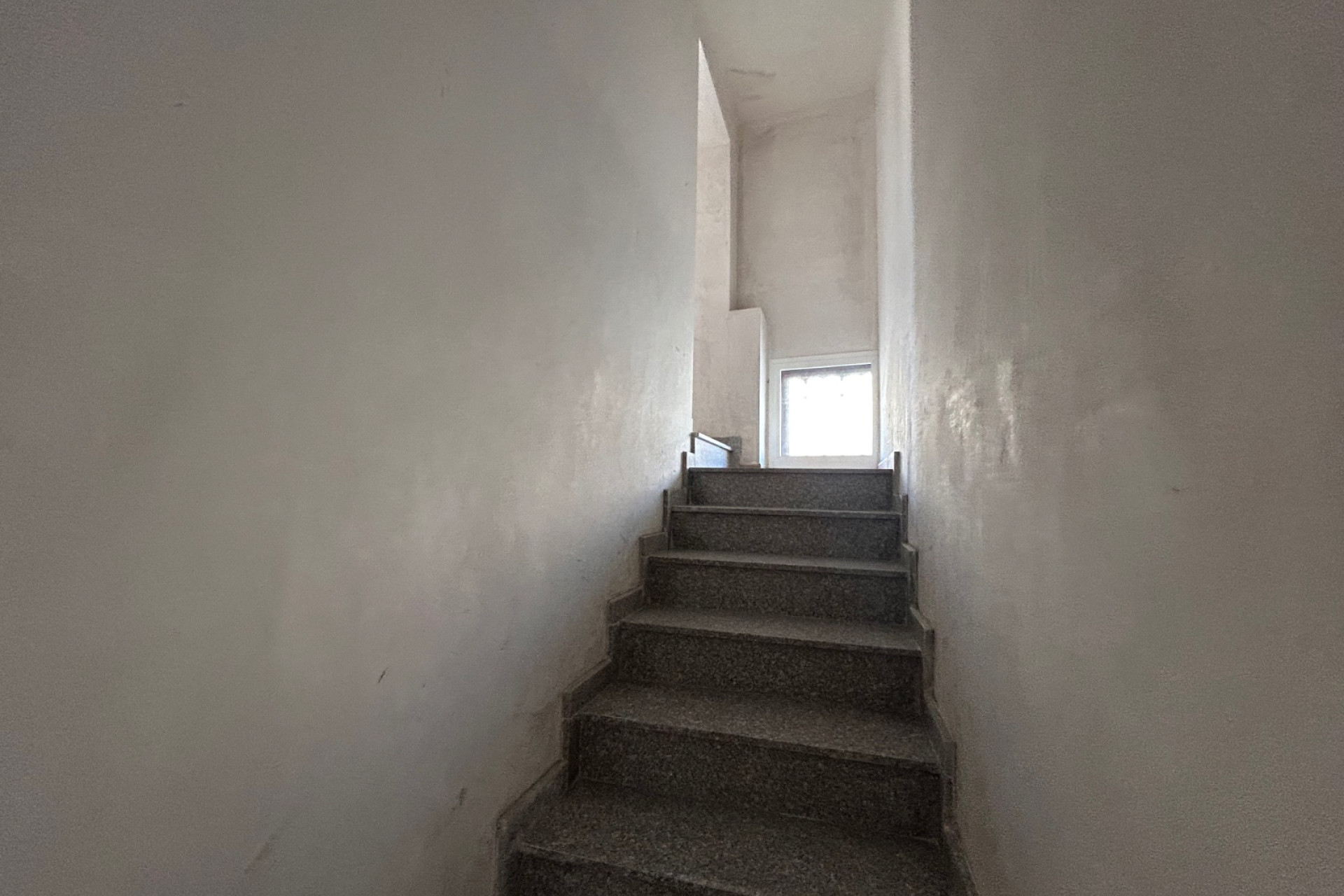 Revente - Business - Jacarilla