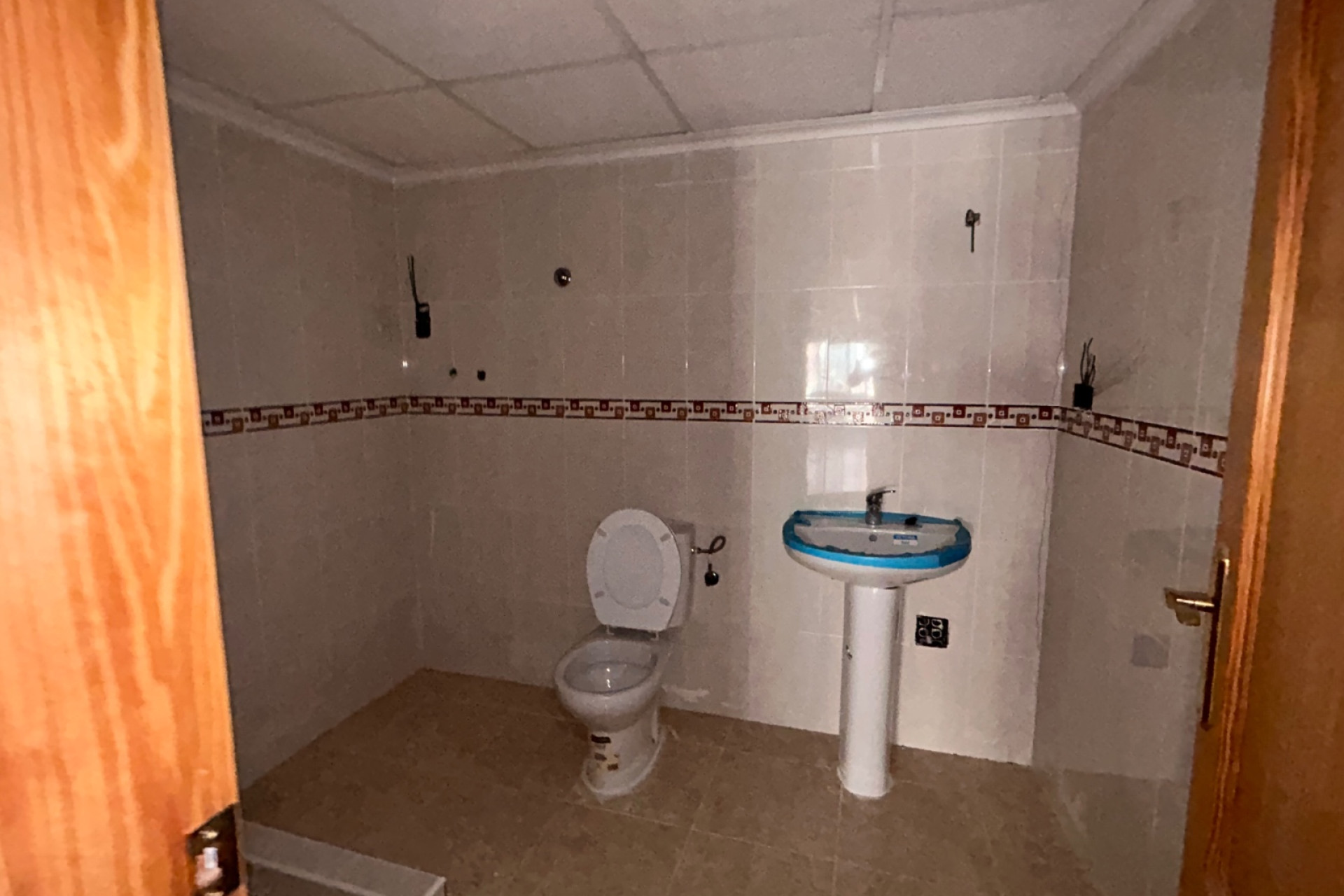 Revente - Business - Jacarilla