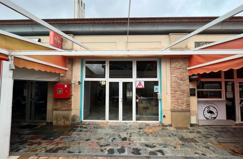 Revente - Commercial - Algorfa - La Finca Golf Resort