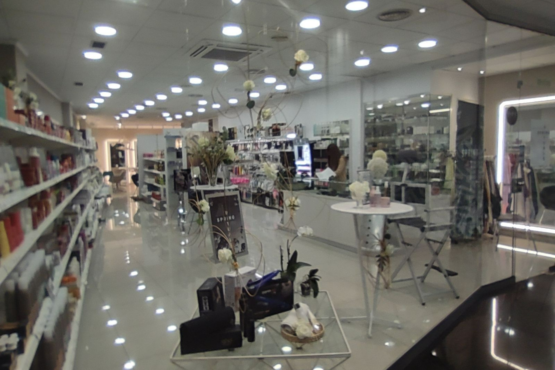 Revente - Commercial - Almoradí