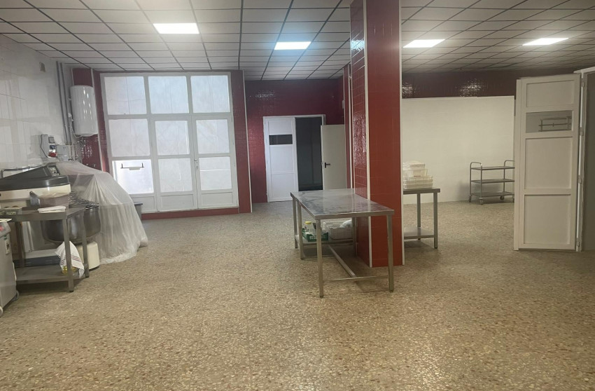 Revente - Commercial - Almoradí