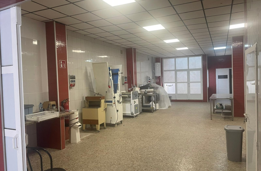 Revente - Commercial - Almoradí