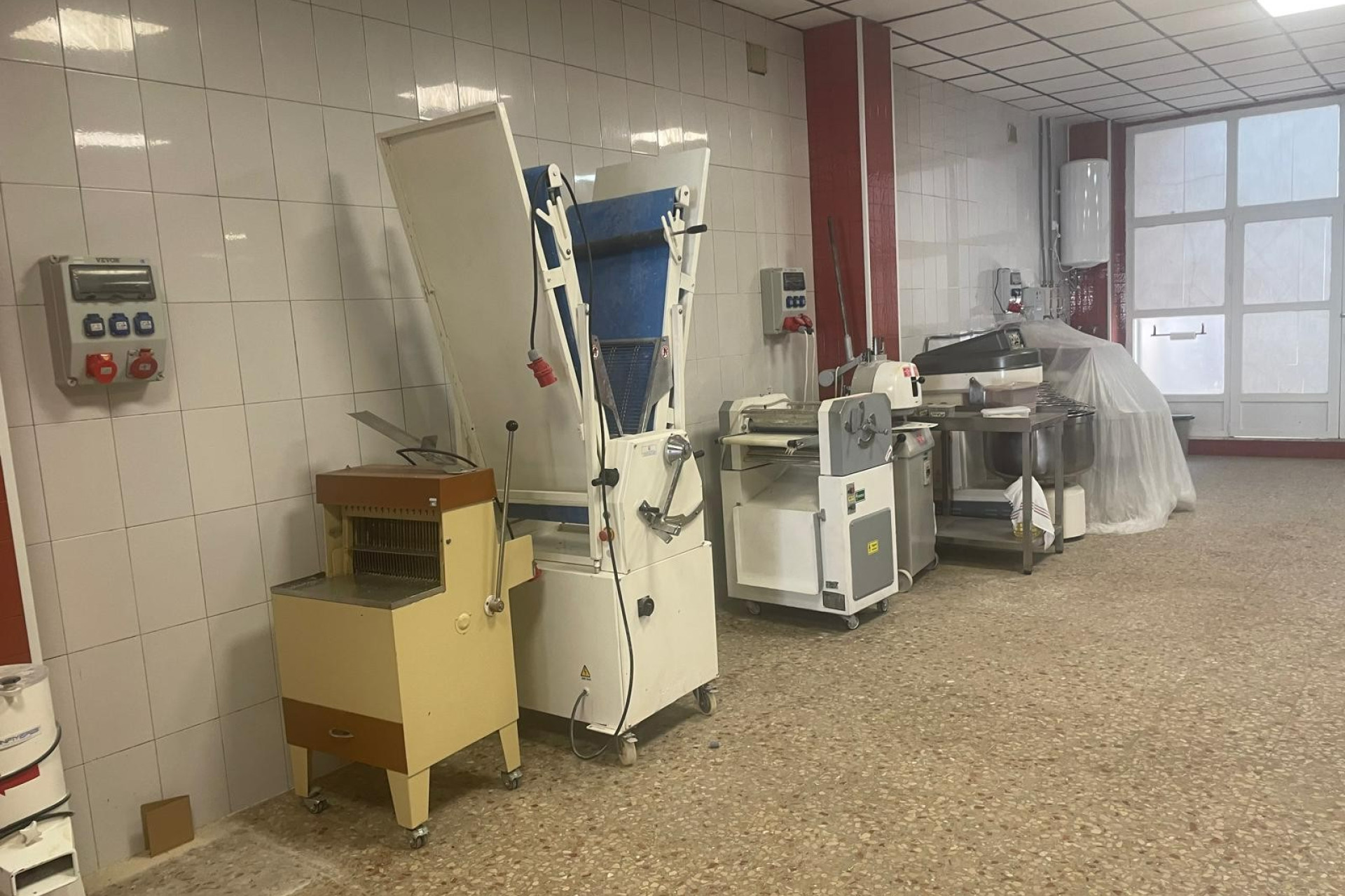 Revente - Commercial - Almoradí