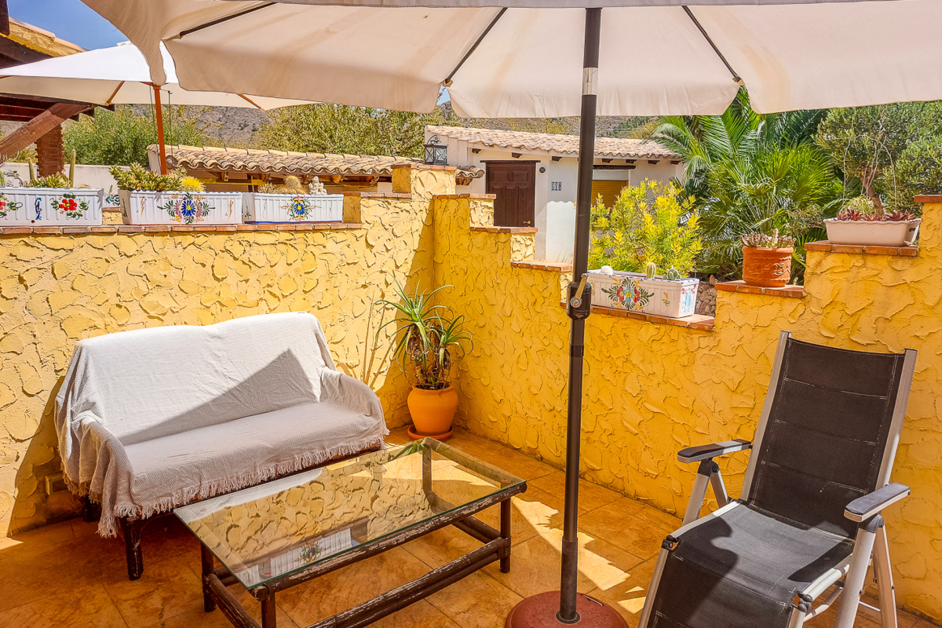 Revente - Commercial - Hondón de las Nieves