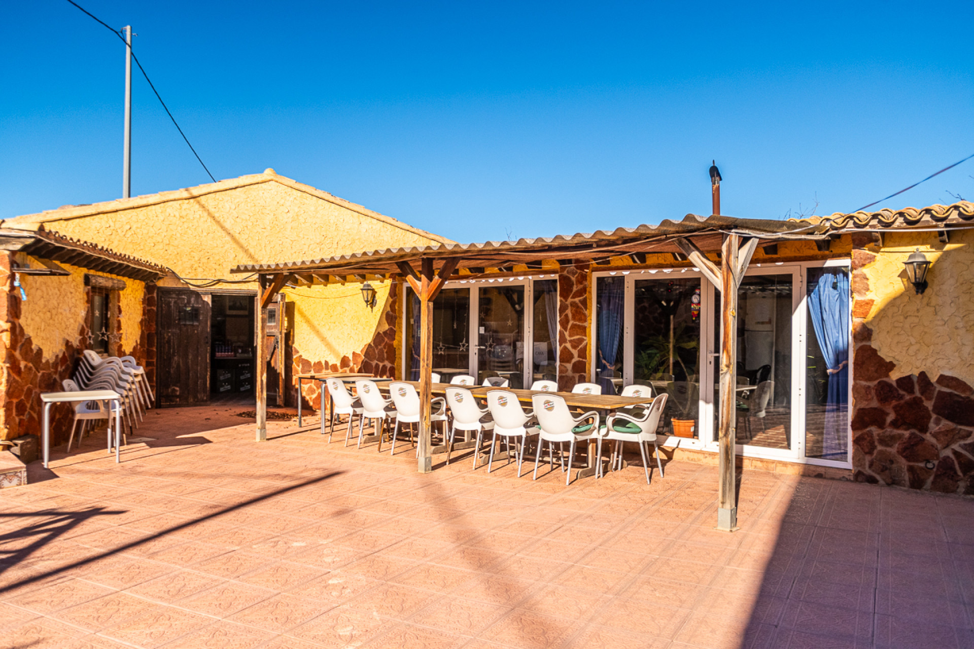 Revente - Commercial - Hondón de las Nieves