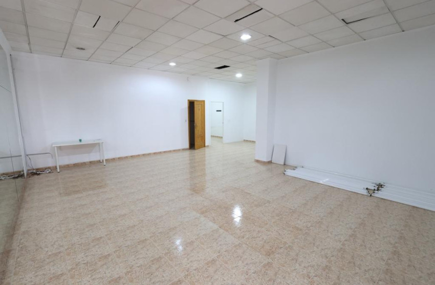 Revente - Commercial - Torrevieja - Centro