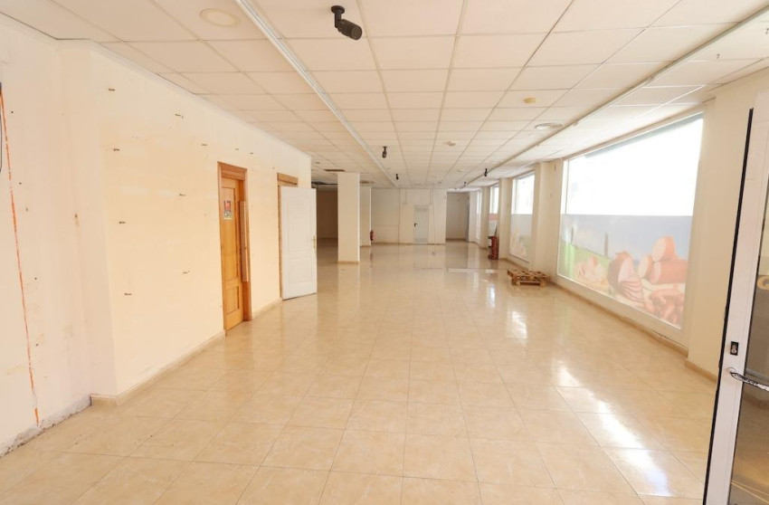 Revente - Commercial - Torrevieja - Estacion de autobuses