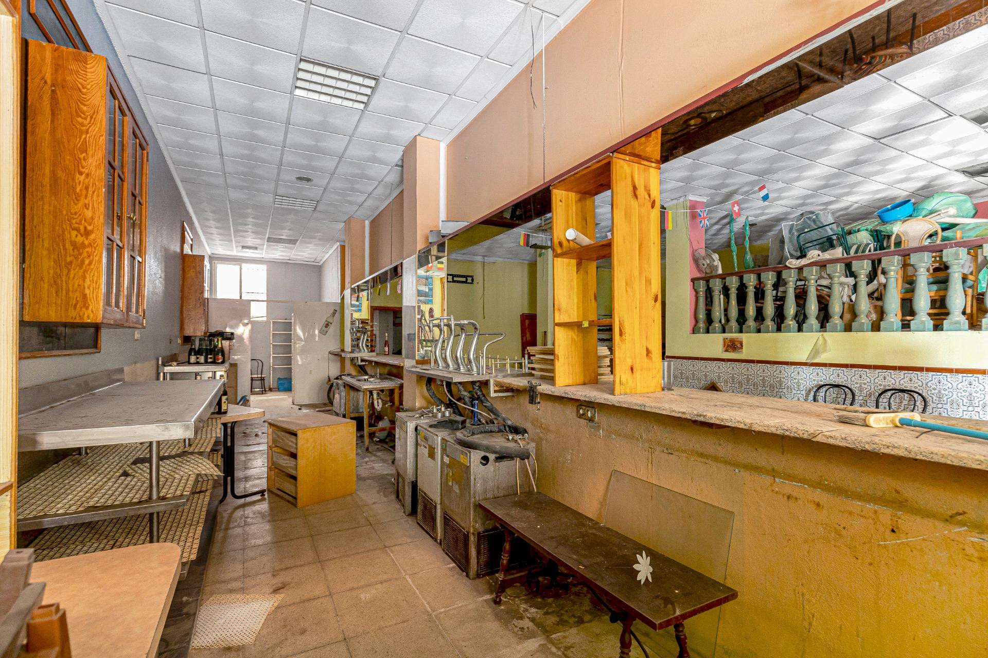 Revente - Commercial - Torrevieja - Playa del cura