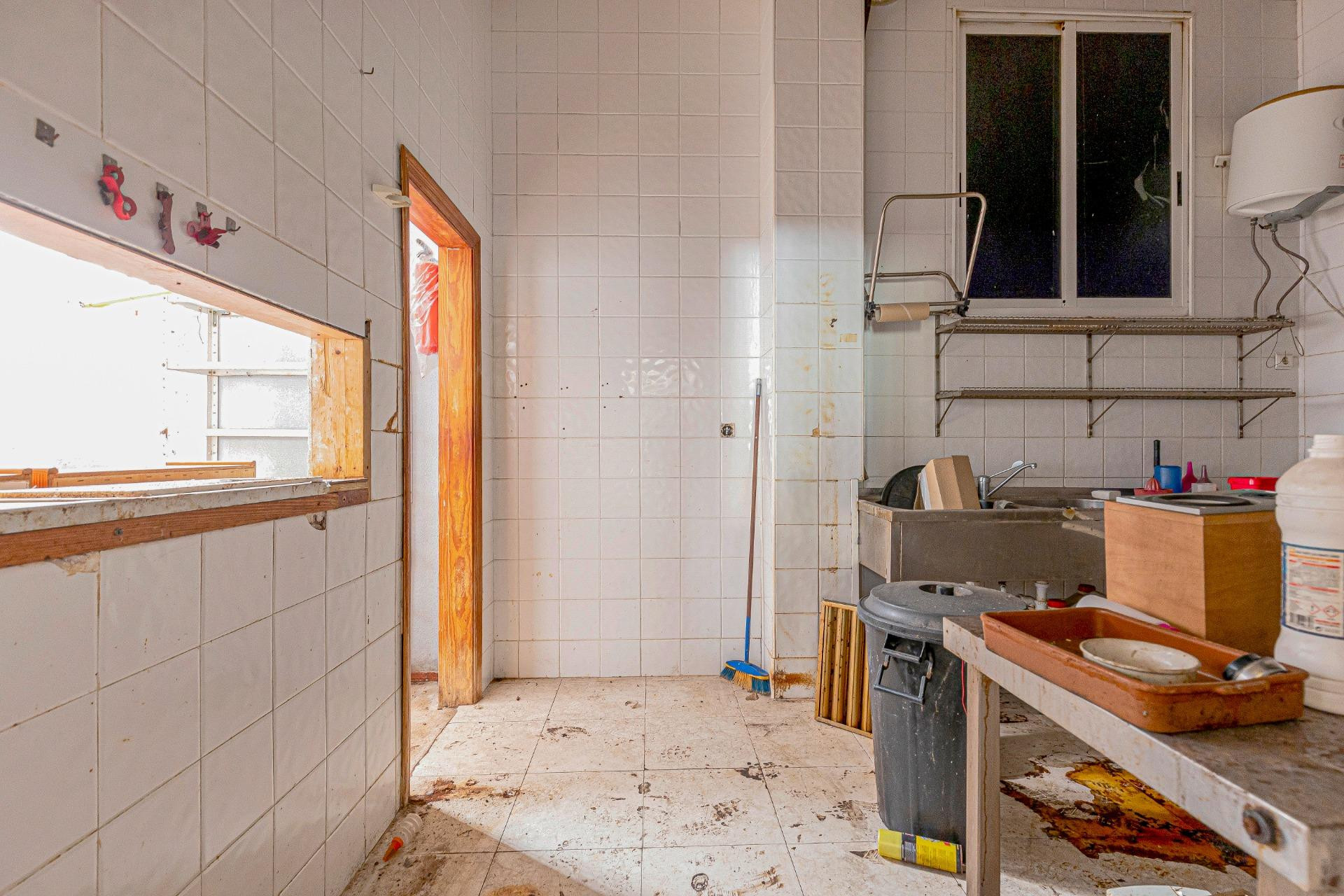 Revente - Commercial - Torrevieja - Playa del cura