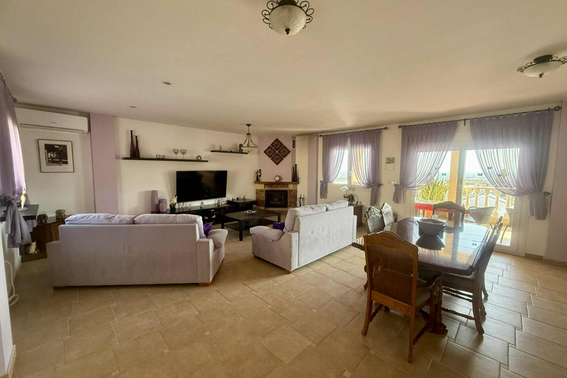 Revente - Detached House / Villa - Almoradí