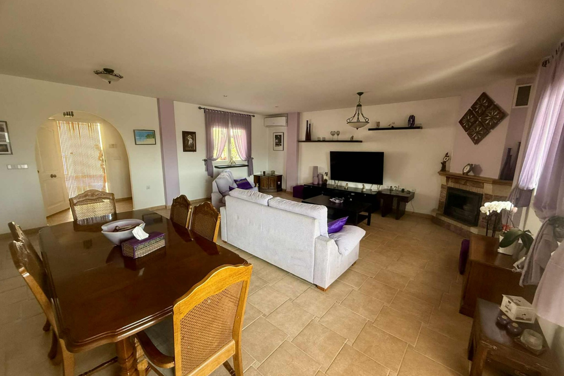 Revente - Detached House / Villa - Almoradí