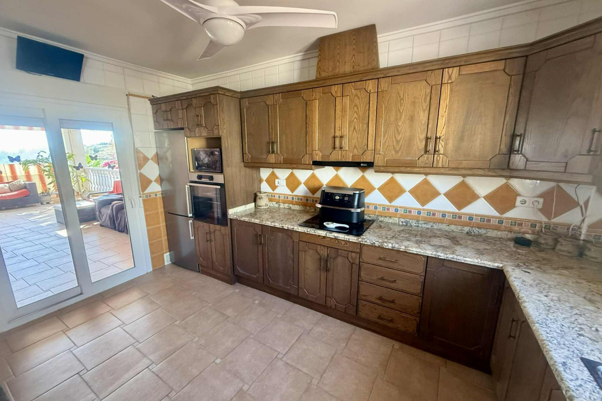 Revente - Detached House / Villa - Almoradí