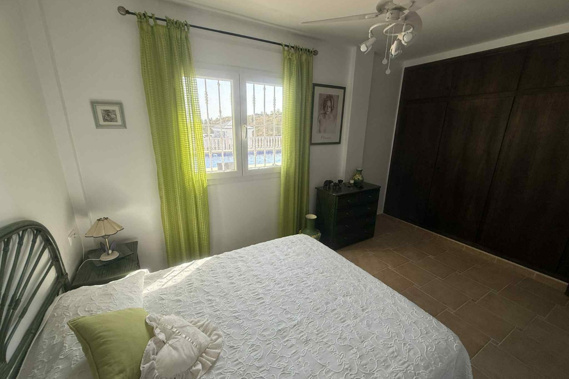 Revente - Detached House / Villa - Almoradí