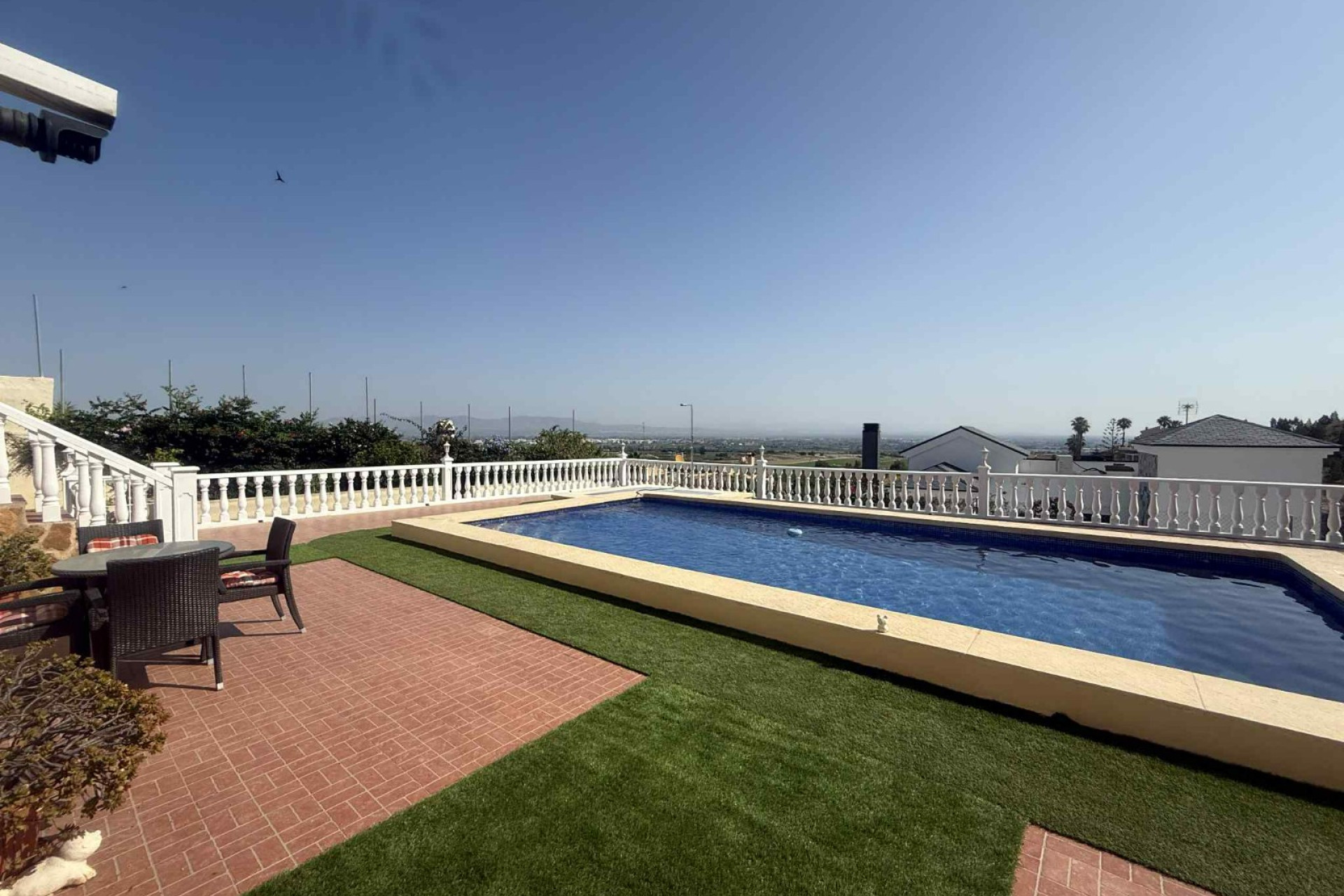 Revente - Detached House / Villa - Almoradí