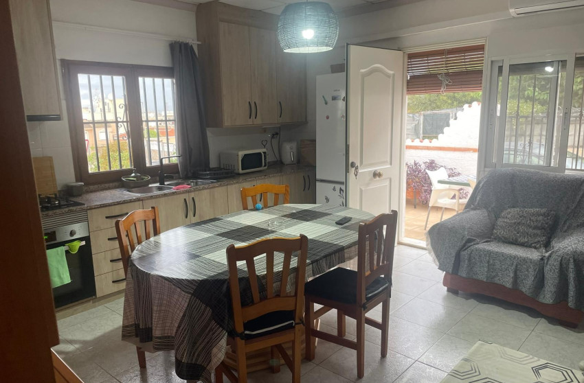 Revente - Detached House / Villa - Benijófar