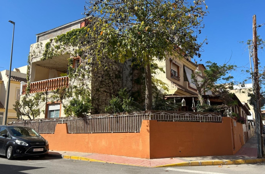 Revente - Detached Villa - Los Montesinos