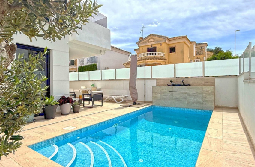 Revente - Detached Villa - Orihuela Costa - Villamartin