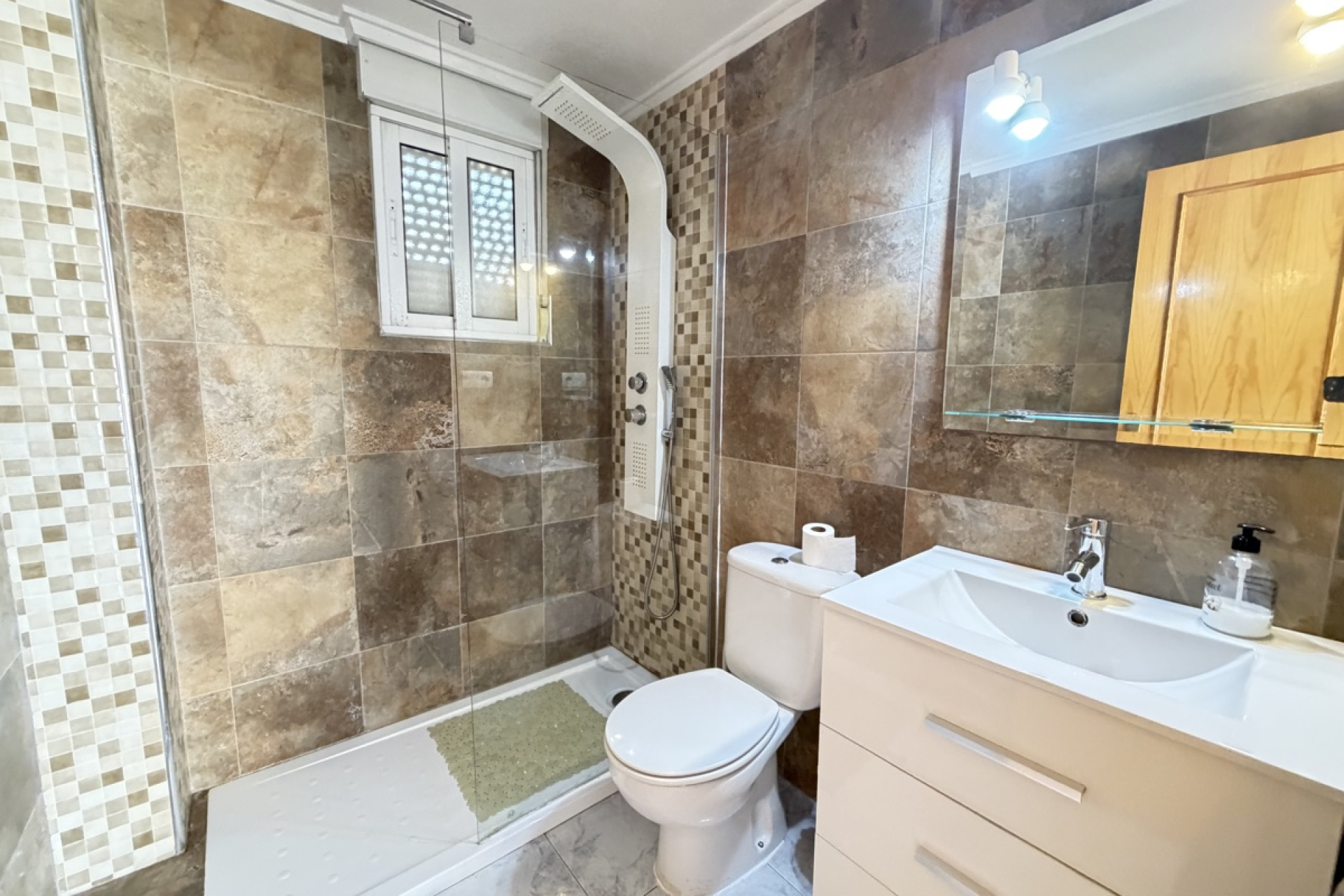 Revente - Detached Villa - Orihuela Costa - Villamartin
