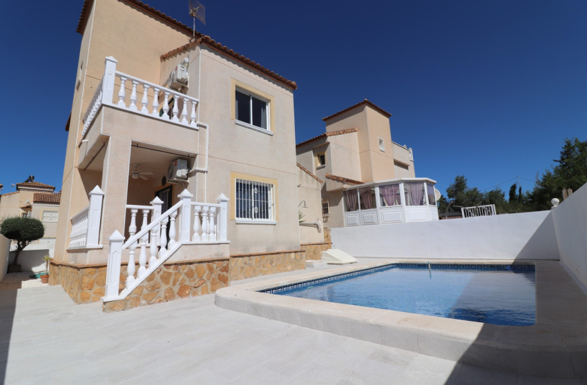 Revente - Detached Villa - San Miguel de Salinas - Lake View Mansions