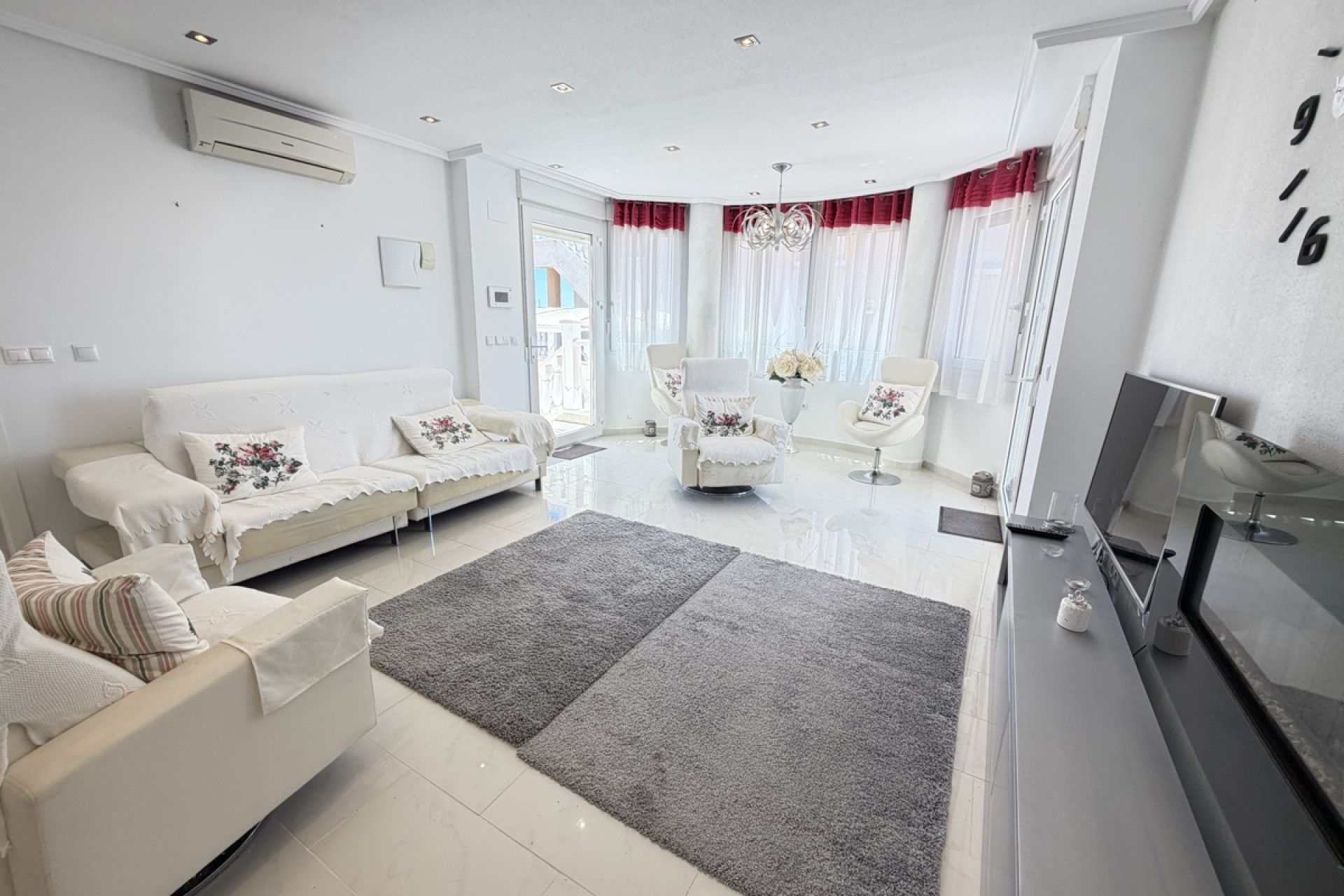 Revente - Detached Villa - San Miguel de Salinas - Lake View Mansions