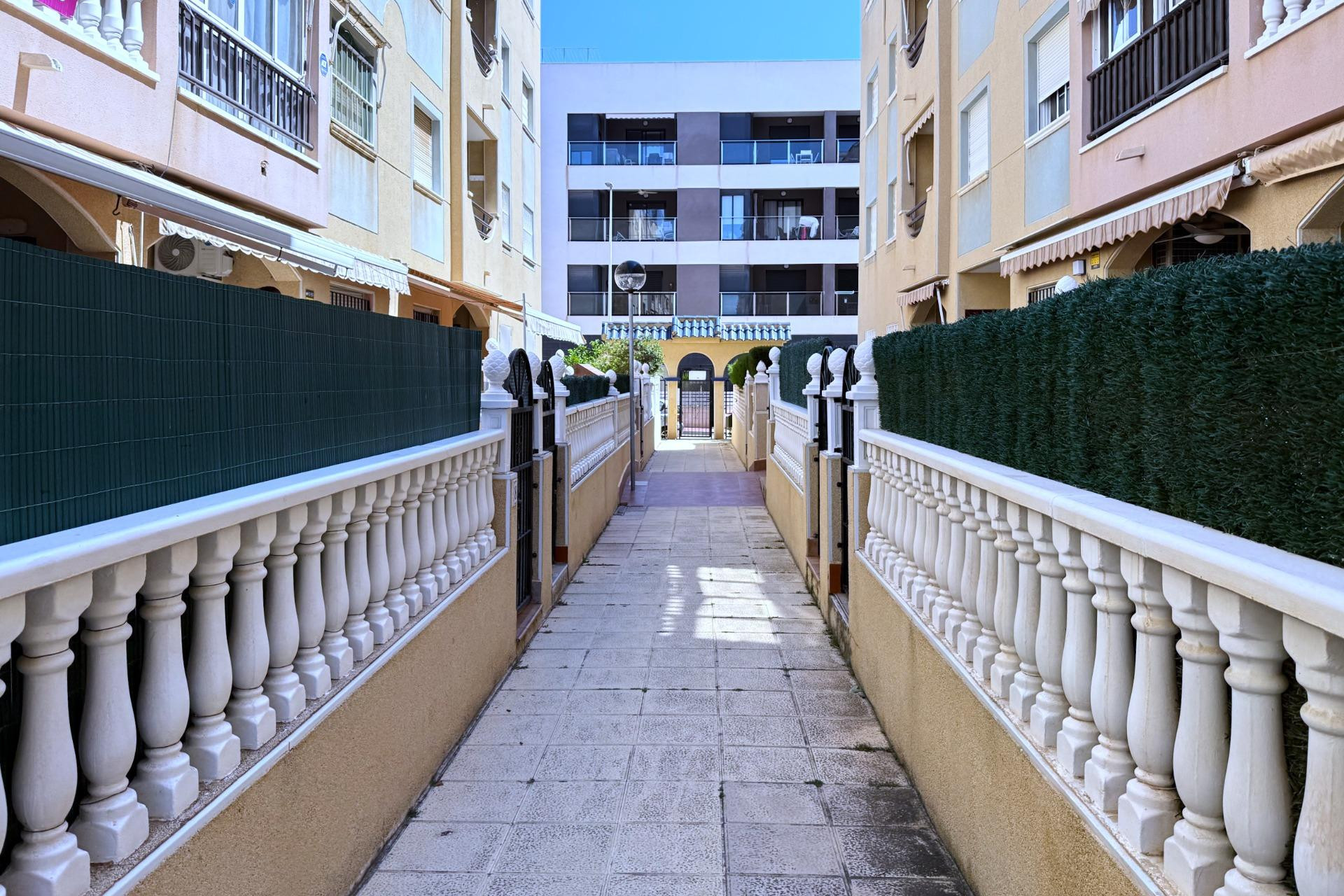 Revente - Ground Floor - Torrevieja - La Mata pueblo