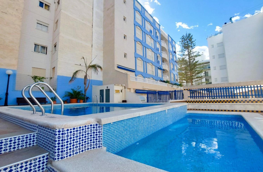 Revente - Ground Floor - Torrevieja - Playa de los locos