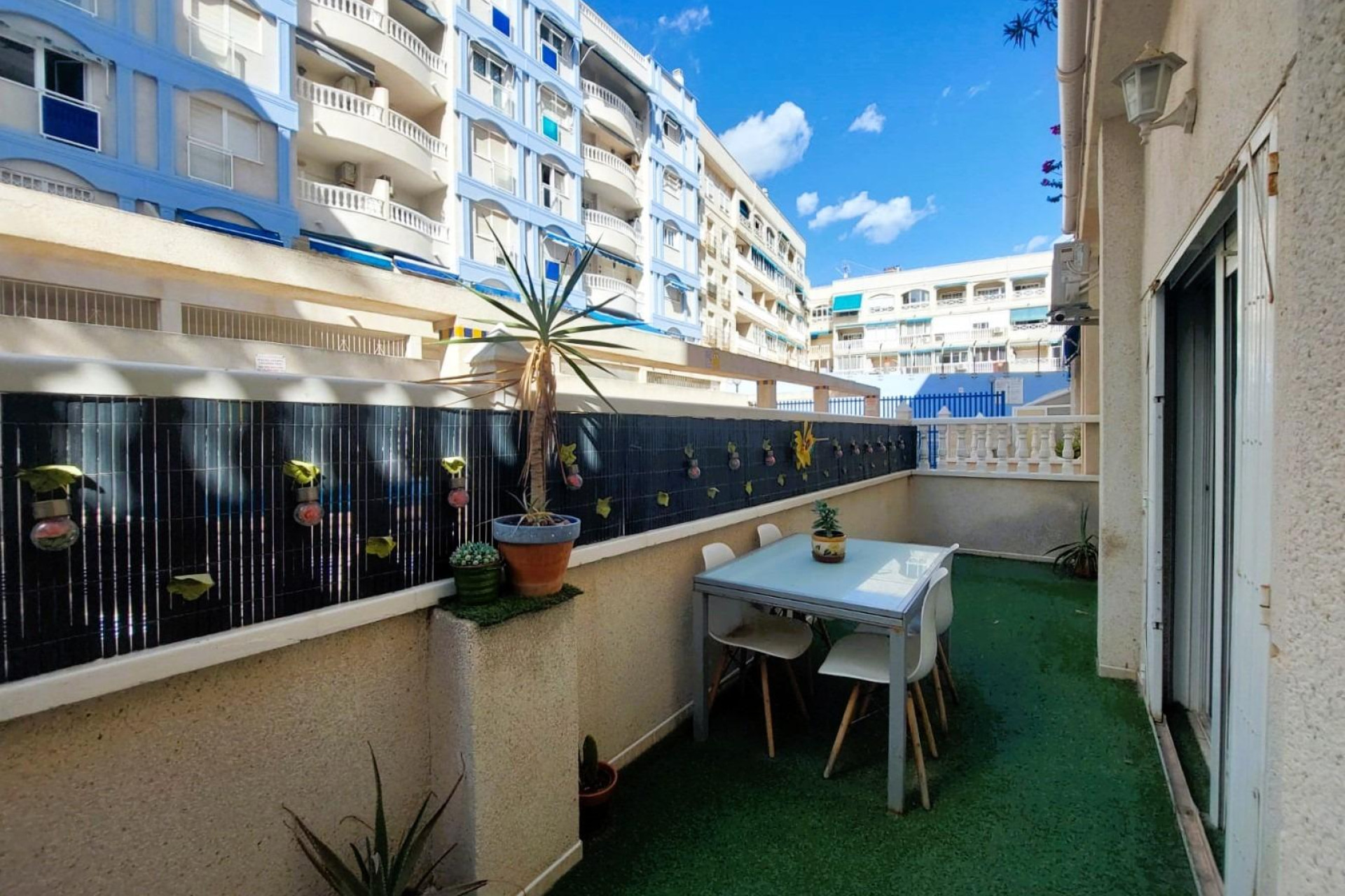 Revente - Ground Floor - Torrevieja - Playa de los locos