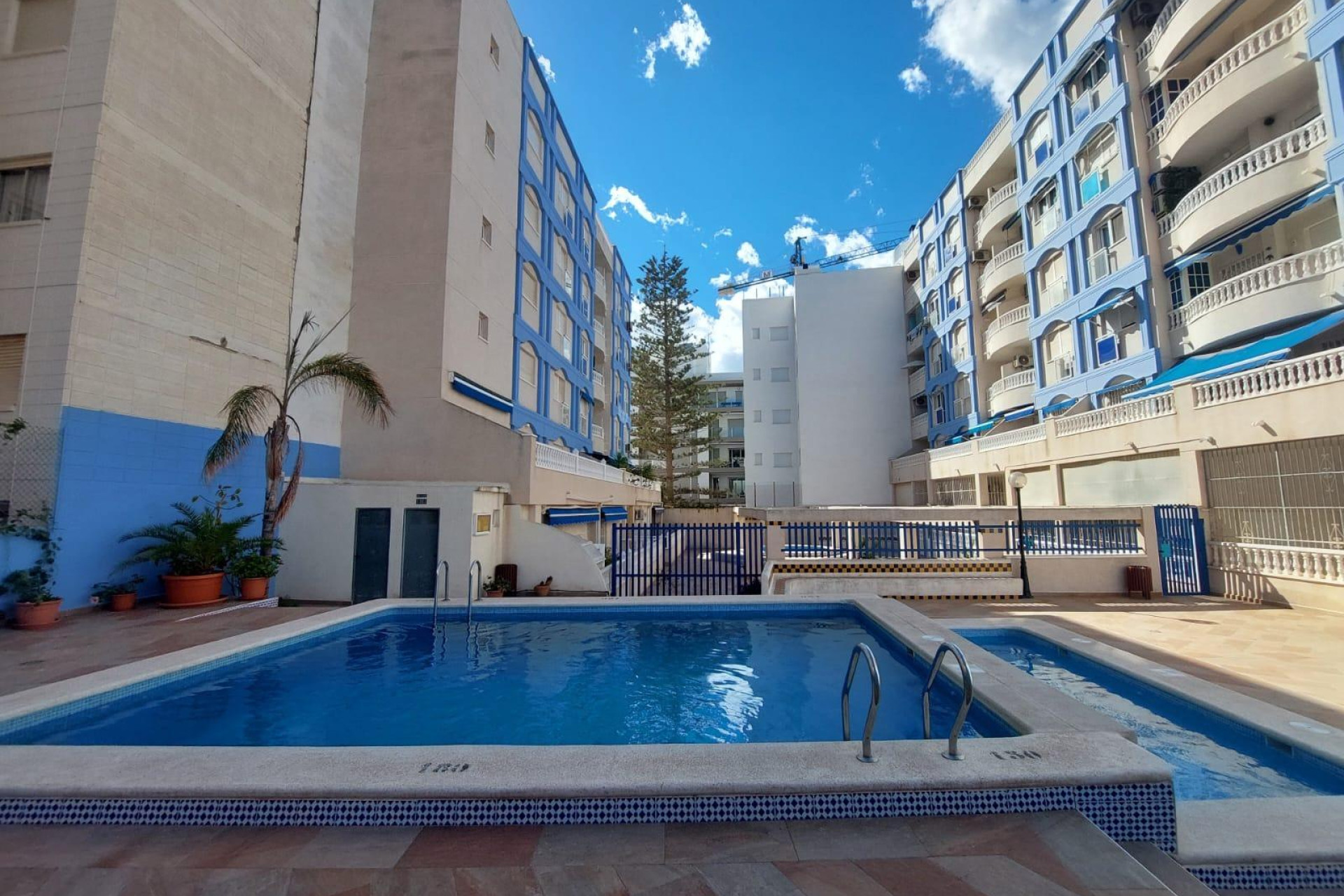 Revente - Ground Floor - Torrevieja - Playa de los locos