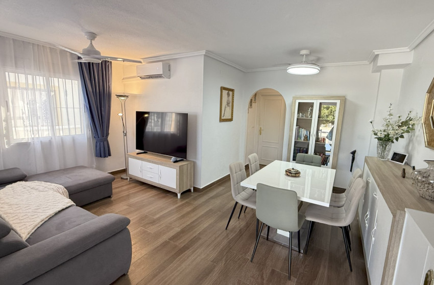 Revente - House - Orihuela Costa - La Zenia